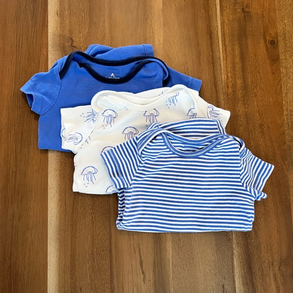 GAP One Pieces 3 Pack Baby Gap Onesies Poshmark